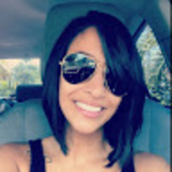 Meet your Posher, Melissa - Picture 1 of 1